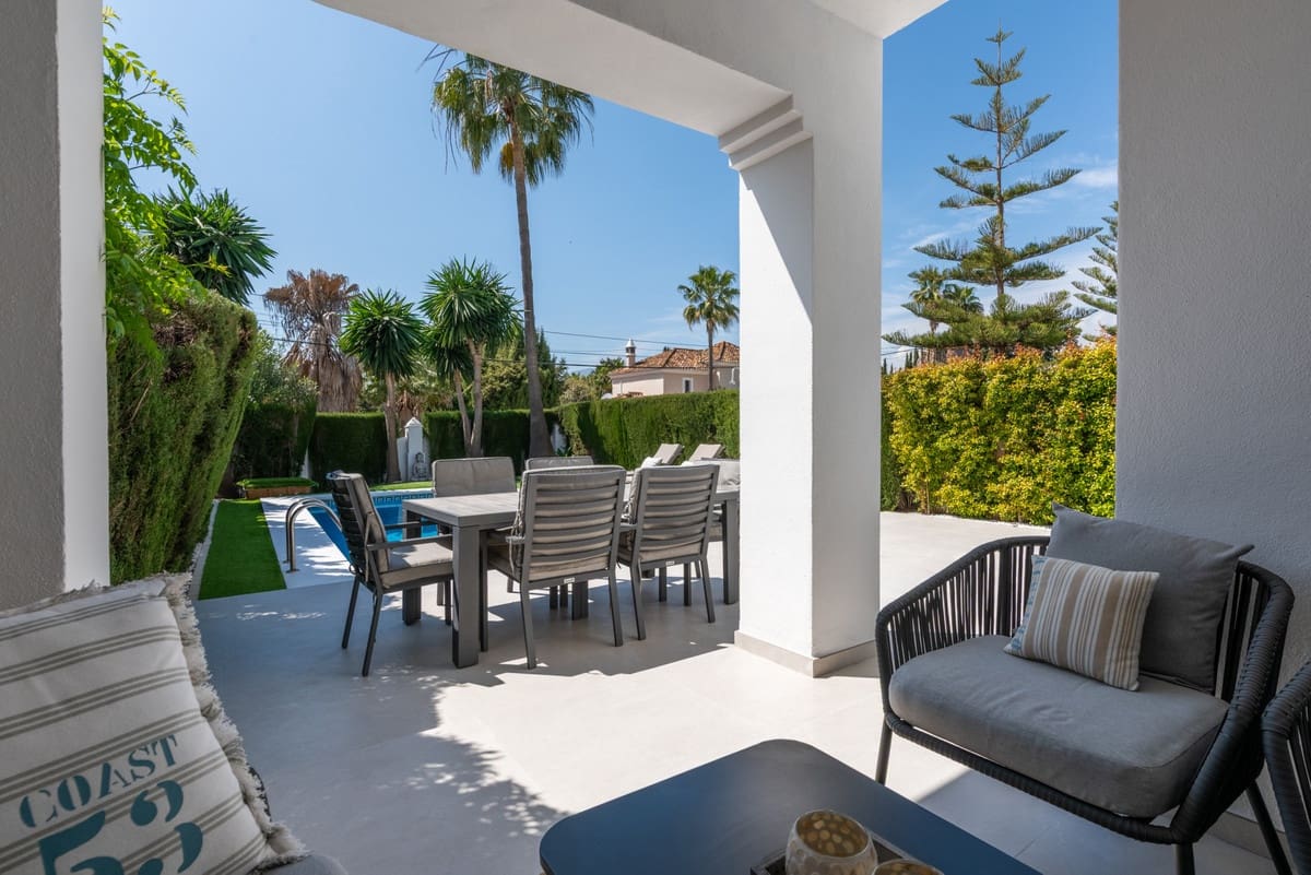 4 Zimmer Villa zu verkaufen in Atalaya-Isdabe mit Pool - 895.000 € (Ref: 9823368)