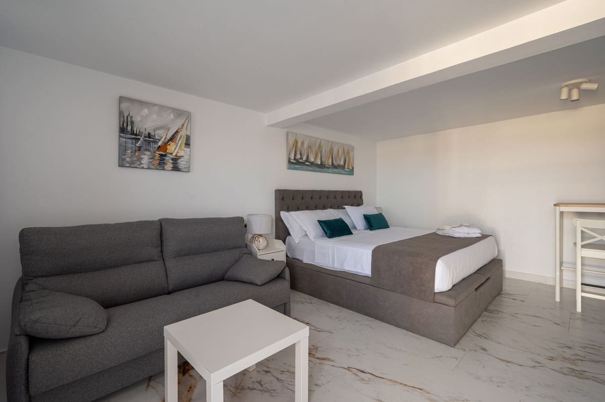 5 Zimmer Villa zu verkaufen in Alhaurin el Grande mit Pool - 840.000 € (Ref: 9823369)