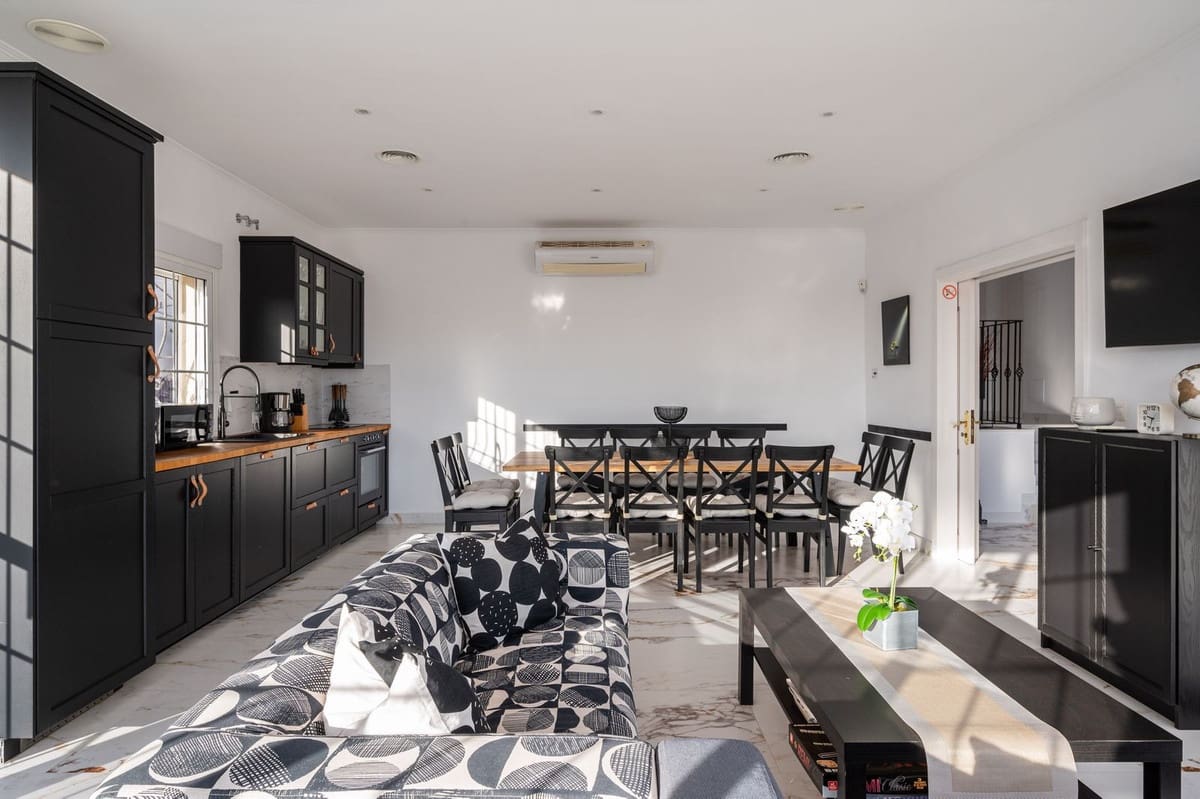 5 Zimmer Villa zu verkaufen in Alhaurin el Grande mit Pool - 840.000 € (Ref: 9823369)