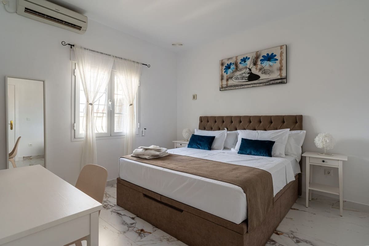 5 Zimmer Villa zu verkaufen in Alhaurin el Grande mit Pool - 840.000 € (Ref: 9823369)