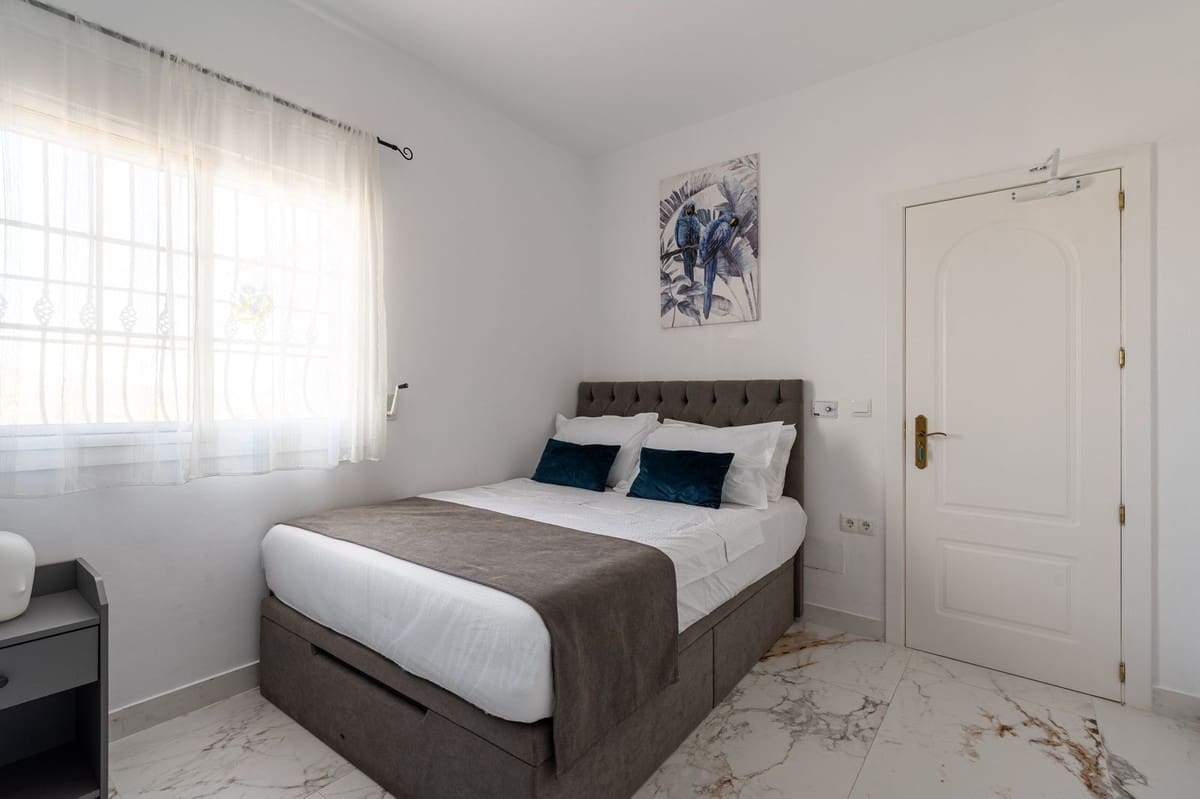 5 Zimmer Villa zu verkaufen in Alhaurin el Grande mit Pool - 840.000 € (Ref: 9823369)