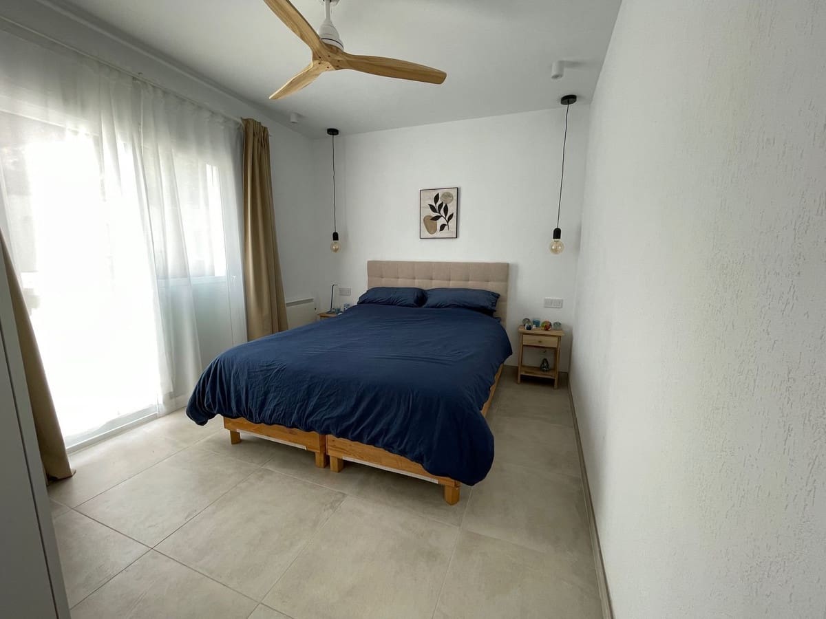 Chalet de 3 habitaciones en El Velerín en venta con piscina - 875.000 € (Ref: 9823371)