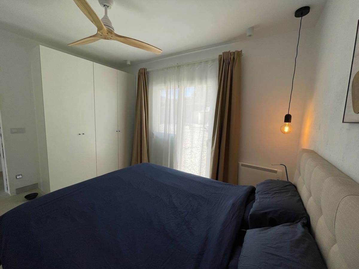 Chalet de 3 habitaciones en El Velerín en venta con piscina - 875.000 € (Ref: 9823371)