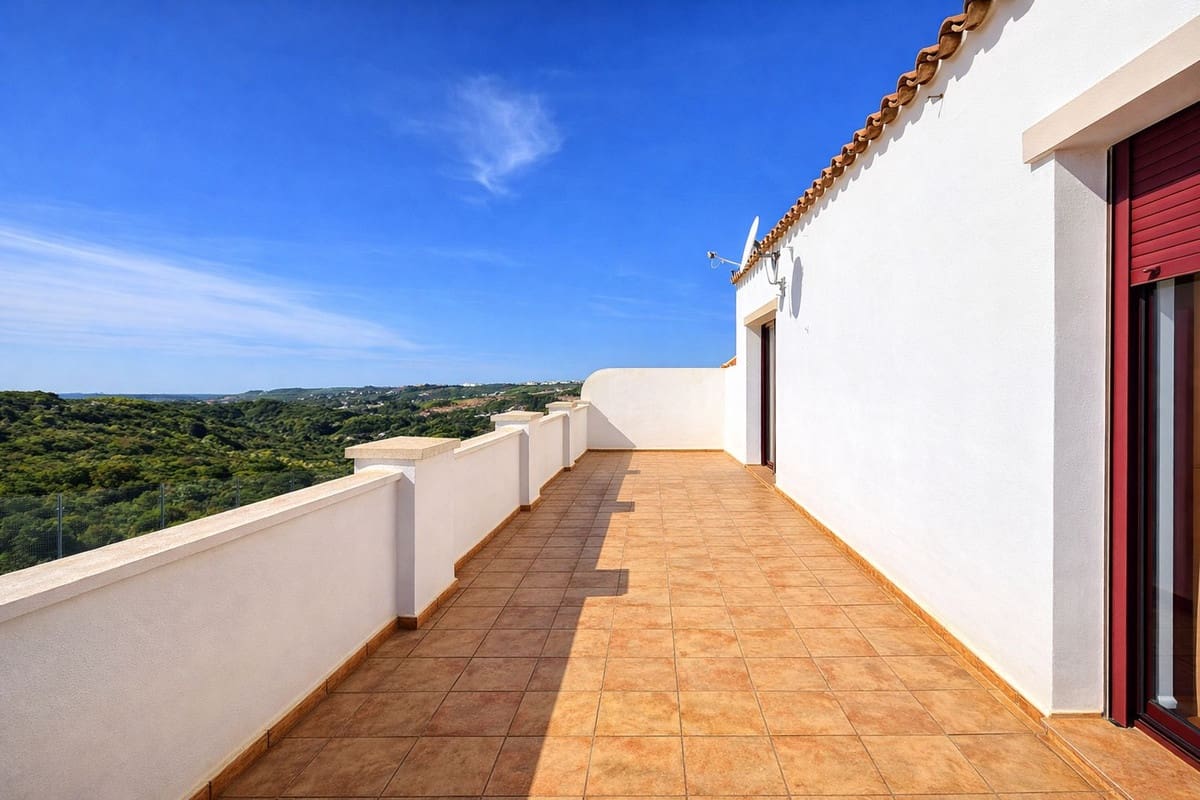 2 bedroom Semi-detached Villa for sale in Bahia de Casares with pool - € 479,000 (Ref: 9823372)
