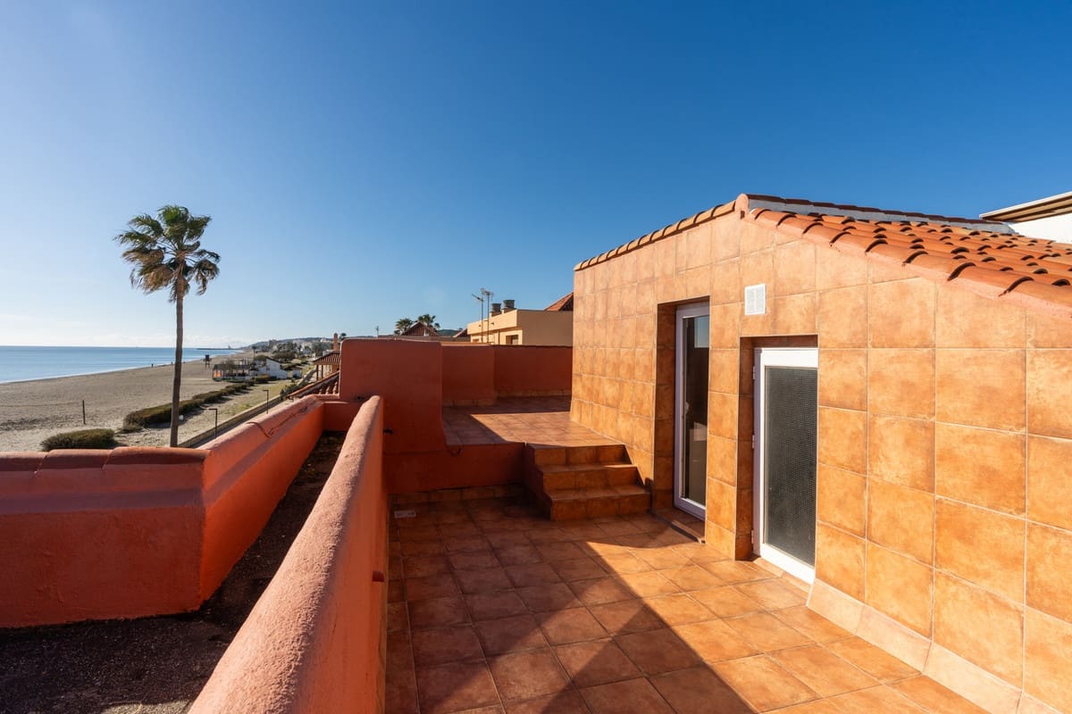 3 quarto Casa em Banda para venda em Casares com piscina - 998 000 € (Ref: 9823375)
