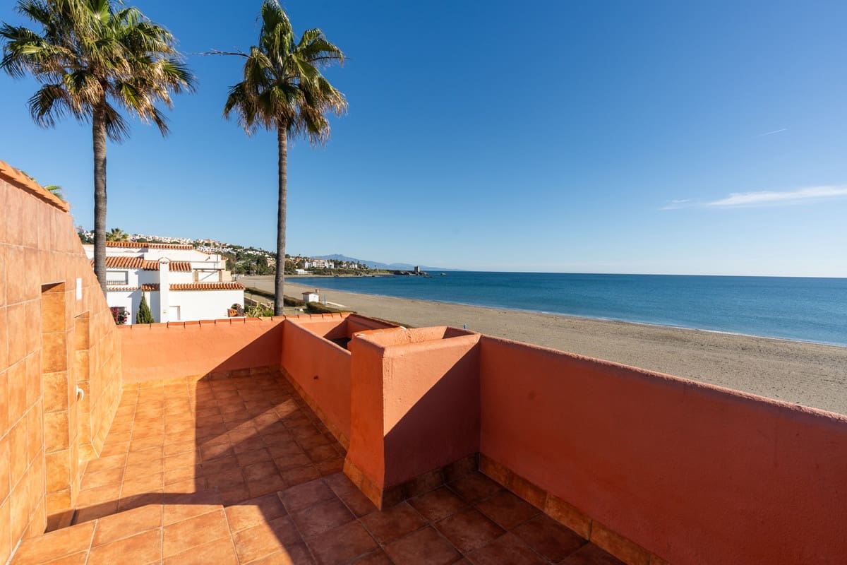 3 quarto Casa em Banda para venda em Casares com piscina - 998 000 € (Ref: 9823375)