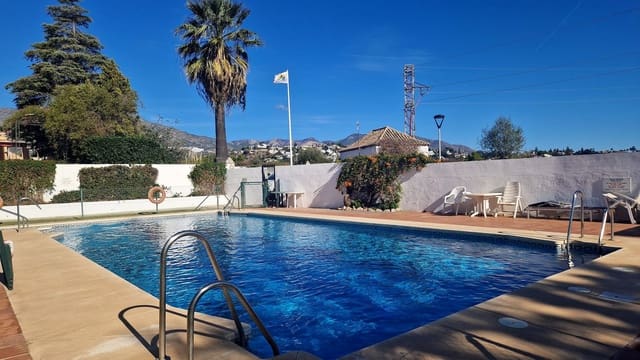 4 slaapkamer Halfvrijstaande villa te koop in Mijas Golf, Mijas met zwembad - € 479.000 (Ref: 9823378)
