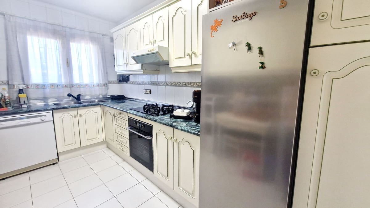 4 slaapkamer Halfvrijstaande villa te koop in Mijas Golf met zwembad - € 479.000 (Ref: 9823378)