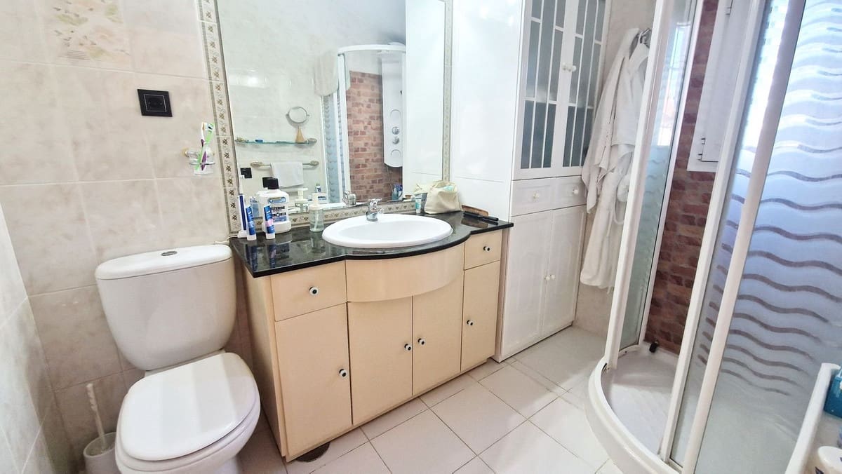 4 slaapkamer Halfvrijstaande villa te koop in Mijas Golf met zwembad - € 479.000 (Ref: 9823378)