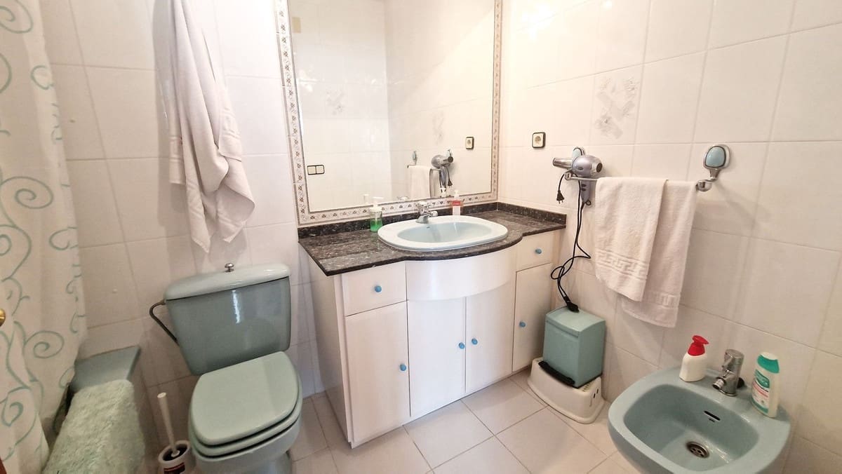 4 slaapkamer Halfvrijstaande villa te koop in Mijas Golf met zwembad - € 479.000 (Ref: 9823378)