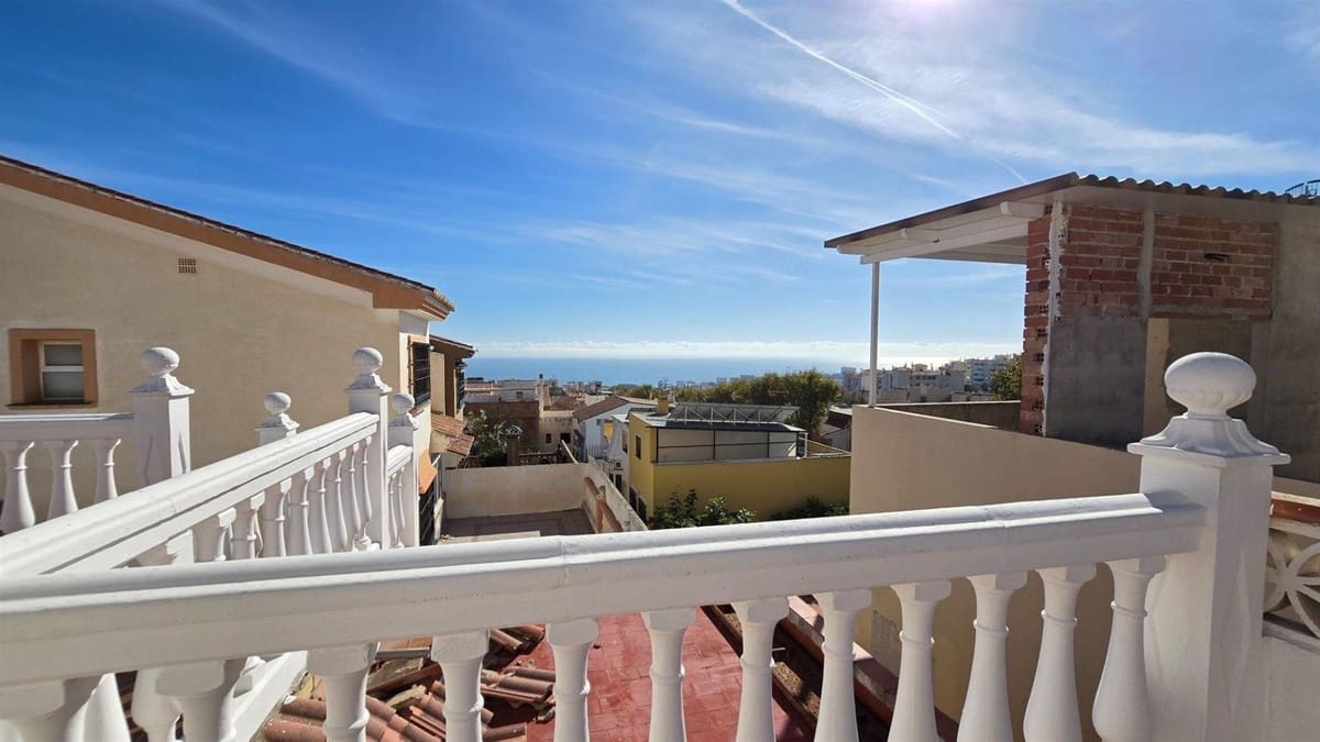 2 Zimmer Villa zu verkaufen in Arroyo de la Miel mit Pool - 550.000 € (Ref: 9823379)