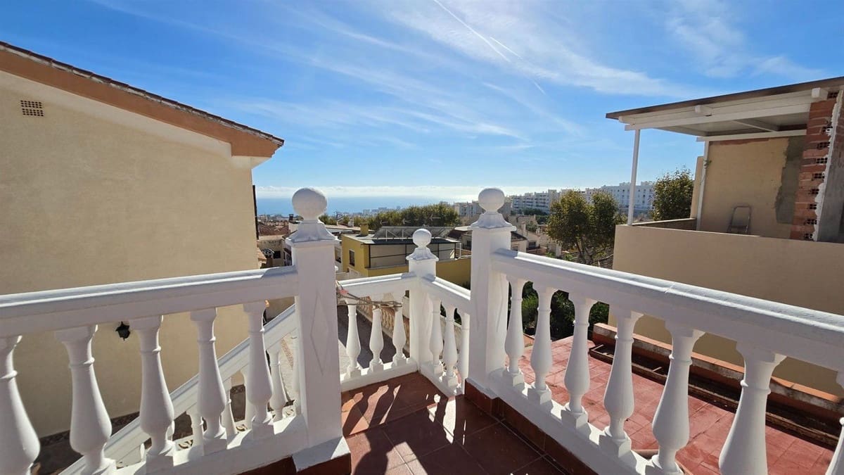 2 Zimmer Villa zu verkaufen in Arroyo de la Miel mit Pool - 550.000 € (Ref: 9823379)