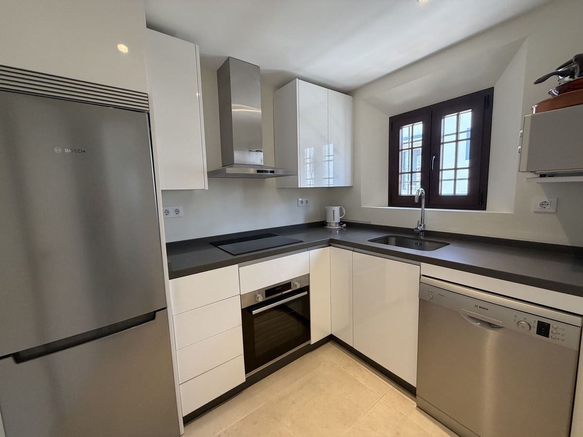 Casa de 2 habitaciones en Nueva Andalucia en venta con piscina - 460.000 € (Ref: 9823384)