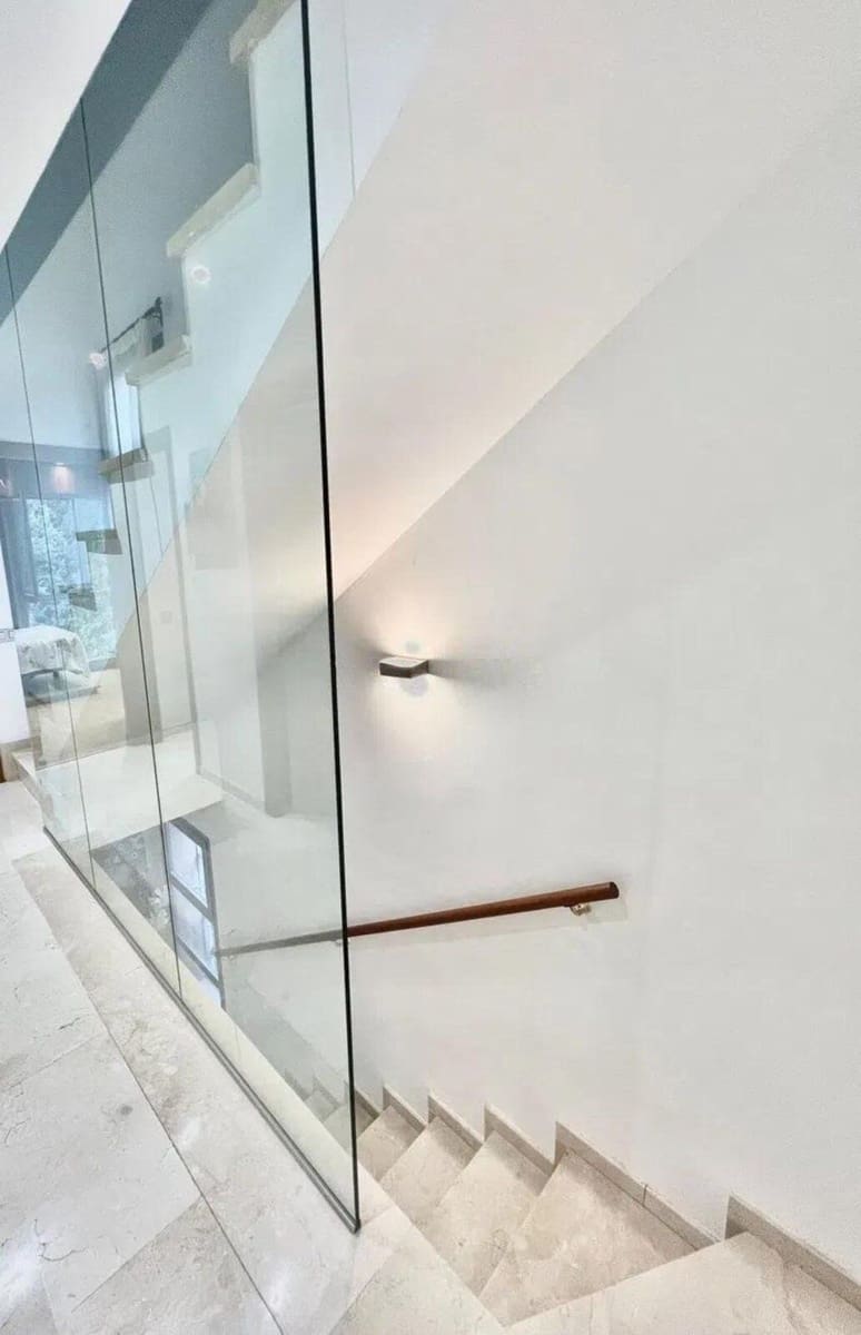 5 quarto Casa em Banda para venda em Nueva Andalucia com piscina - 918 000 € (Ref: 9823385)