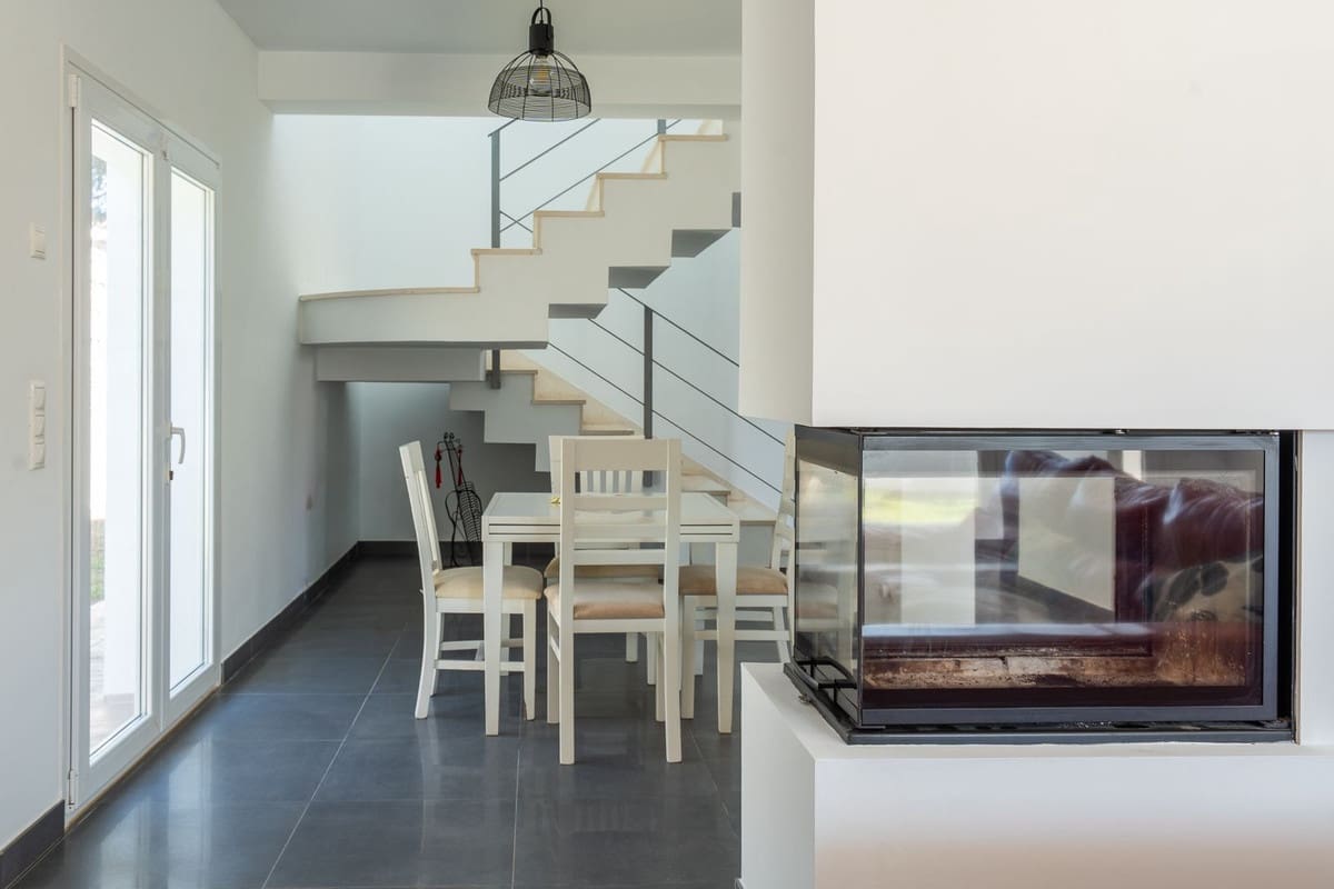 Chalet de 3 habitaciones en El Faro en venta con piscina garaje - 995.000 € (Ref: 9823386)