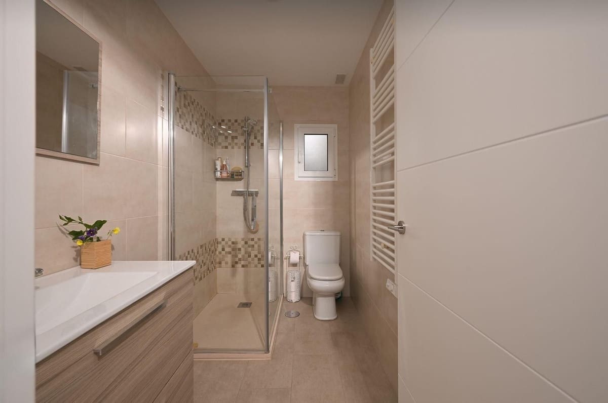3 quarto Moradia Geminada para venda em Alhaurin el Grande com piscina - 419 000 € (Ref: 9823391)
