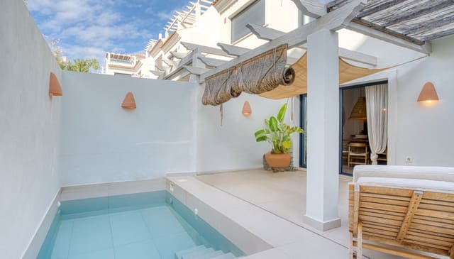 3 Zimmer Haus zu verkaufen in Centro, Estepona mit Pool - 549.000 € (Ref: 9823392)