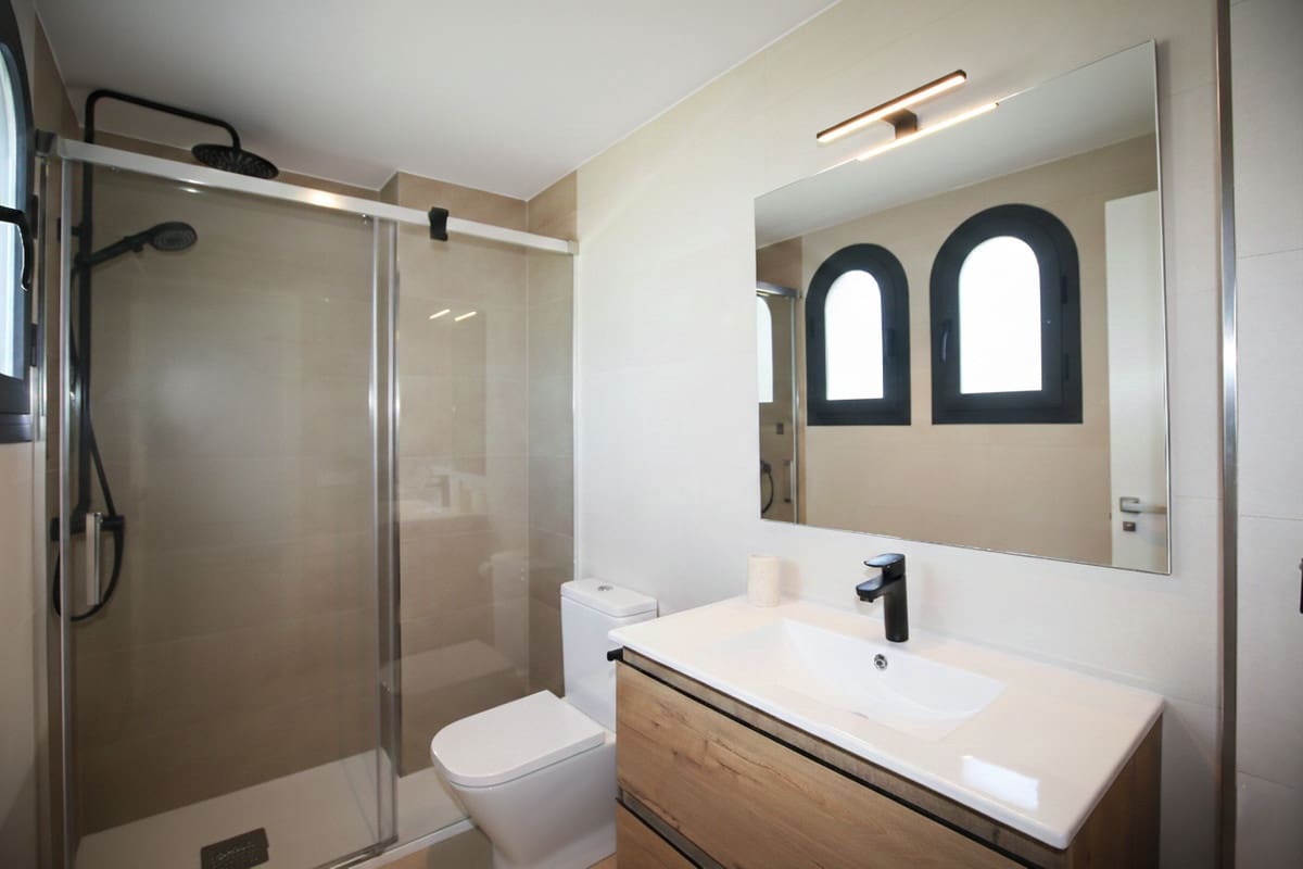3 Zimmer Haus zu verkaufen in Estepona mit Pool - 549.000 € (Ref: 9823392)