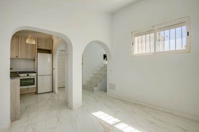 3 soveværelse Villa til salg i Centro, Estepona med swimmingpool - € 1.100.000 (Ref: 9823395)