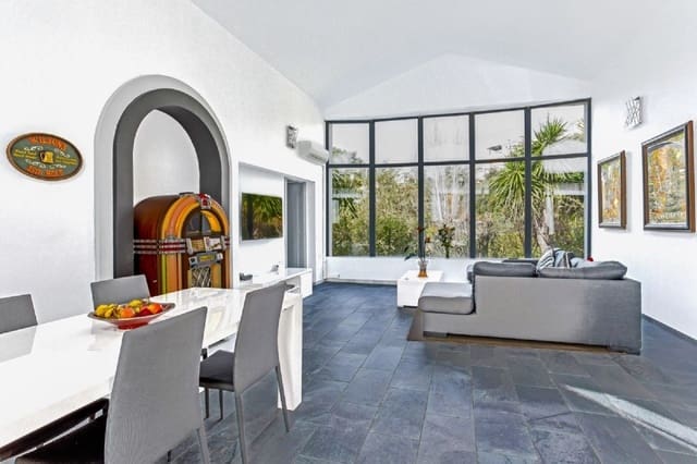 3 camera da letto Villa in vendita in Elviria, Marbella con piscina - 599.000 € (Rif: 9823398)