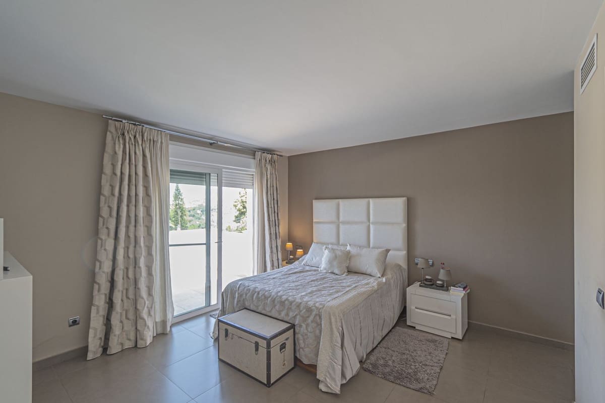 5 camera da letto Villa in vendita in San Pedro de Alcantara con piscina - 1.950.000 € (Rif: 9823399)