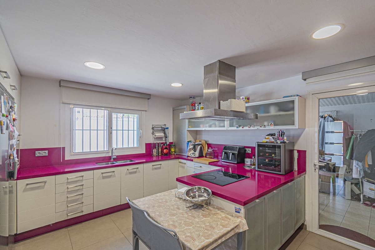 5 camera da letto Villa in vendita in San Pedro de Alcantara con piscina - 1.950.000 € (Rif: 9823399)