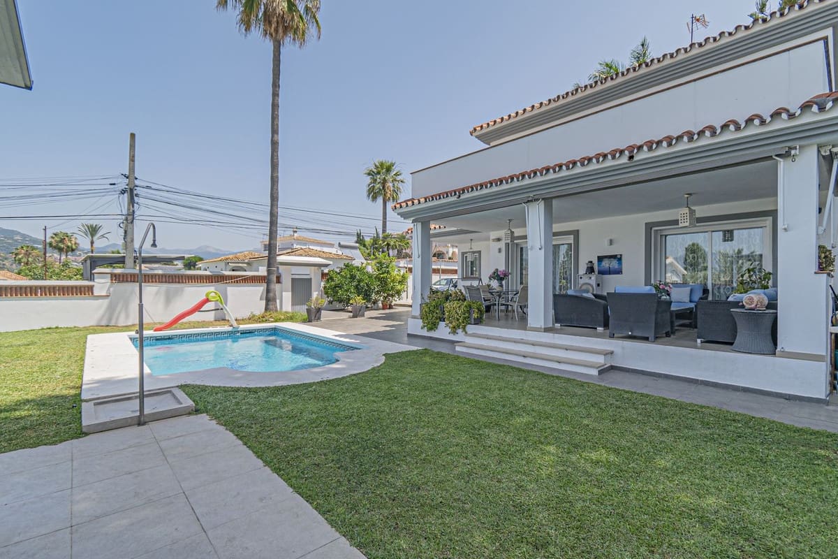 5 camera da letto Villa in vendita in San Pedro de Alcantara con piscina - 1.950.000 € (Rif: 9823399)