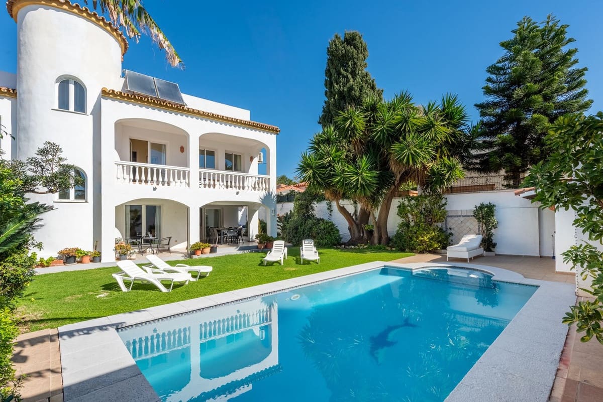4 camera da letto Villa in vendita in San Pedro de Alcantara con piscina - 1.950.000 € (Rif: 9823400)