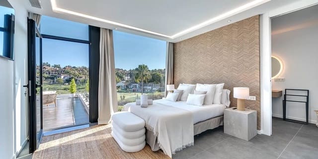 5 sypialnia Willa na sprzedaż w El Paraiso, Estepona z basenem - 1 795 000 € (Ref: 9823401)