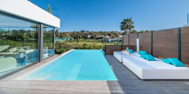 5 sypialnia Willa na sprzedaż w El Paraiso, Estepona z basenem - 1 795 000 € (Ref: 9823401)