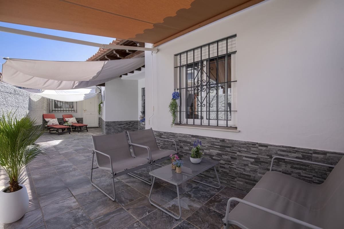4 sypialnia Willa na sprzedaż w Fuengirola - 555 000 € (Ref: 9823403)