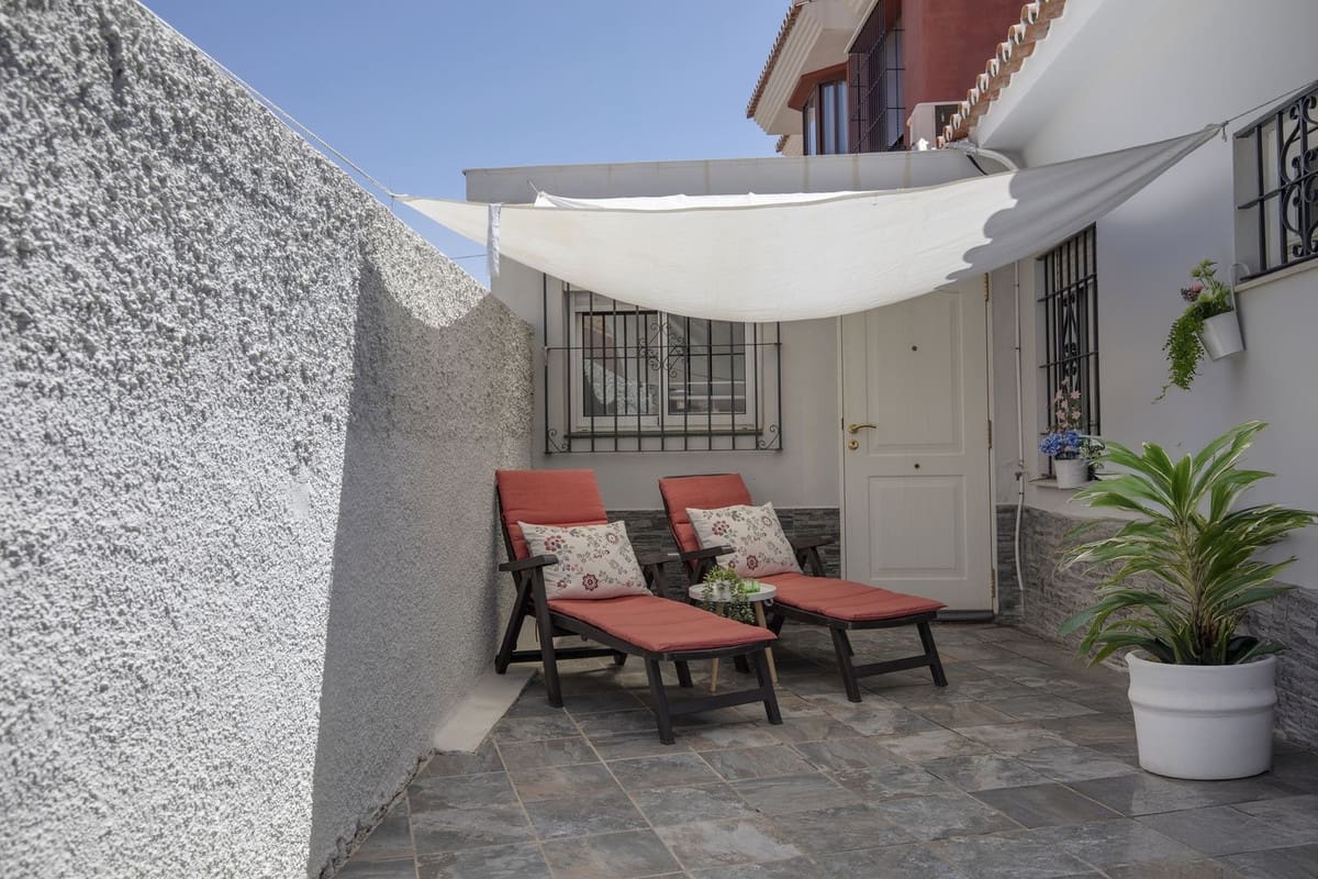 4 sypialnia Willa na sprzedaż w Fuengirola - 555 000 € (Ref: 9823403)