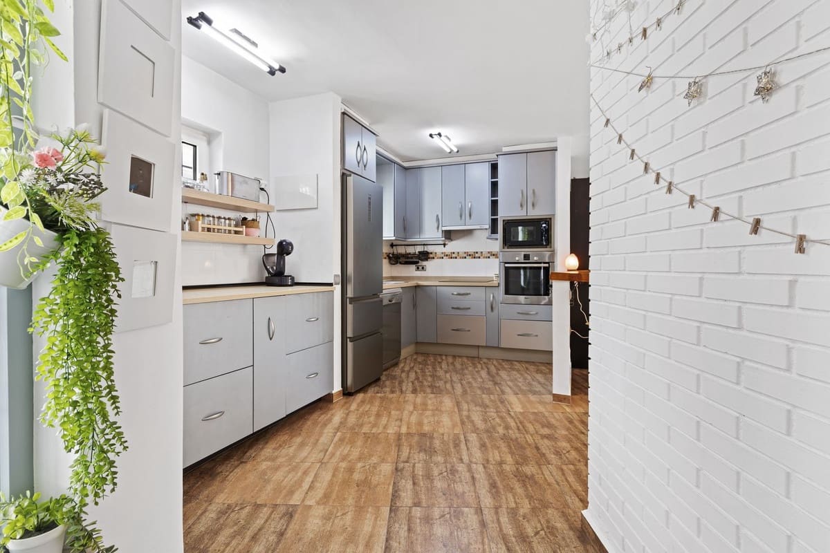 4 sypialnia Willa na sprzedaż w Fuengirola - 555 000 € (Ref: 9823403)