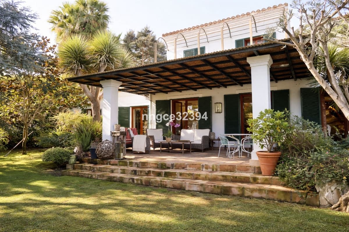 5 chambre Villa/Maison à vendre à Sotogrande avec piscine garage - 1 590 000 € (Ref: 9823404)