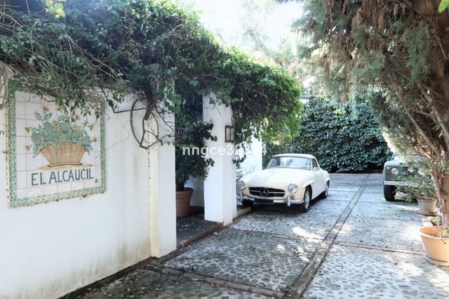 5 soveværelse Villa til salg i Sotogrande Costa, San Roque med swimmingpool garage - € 1.590.000 (Ref: 9823404)