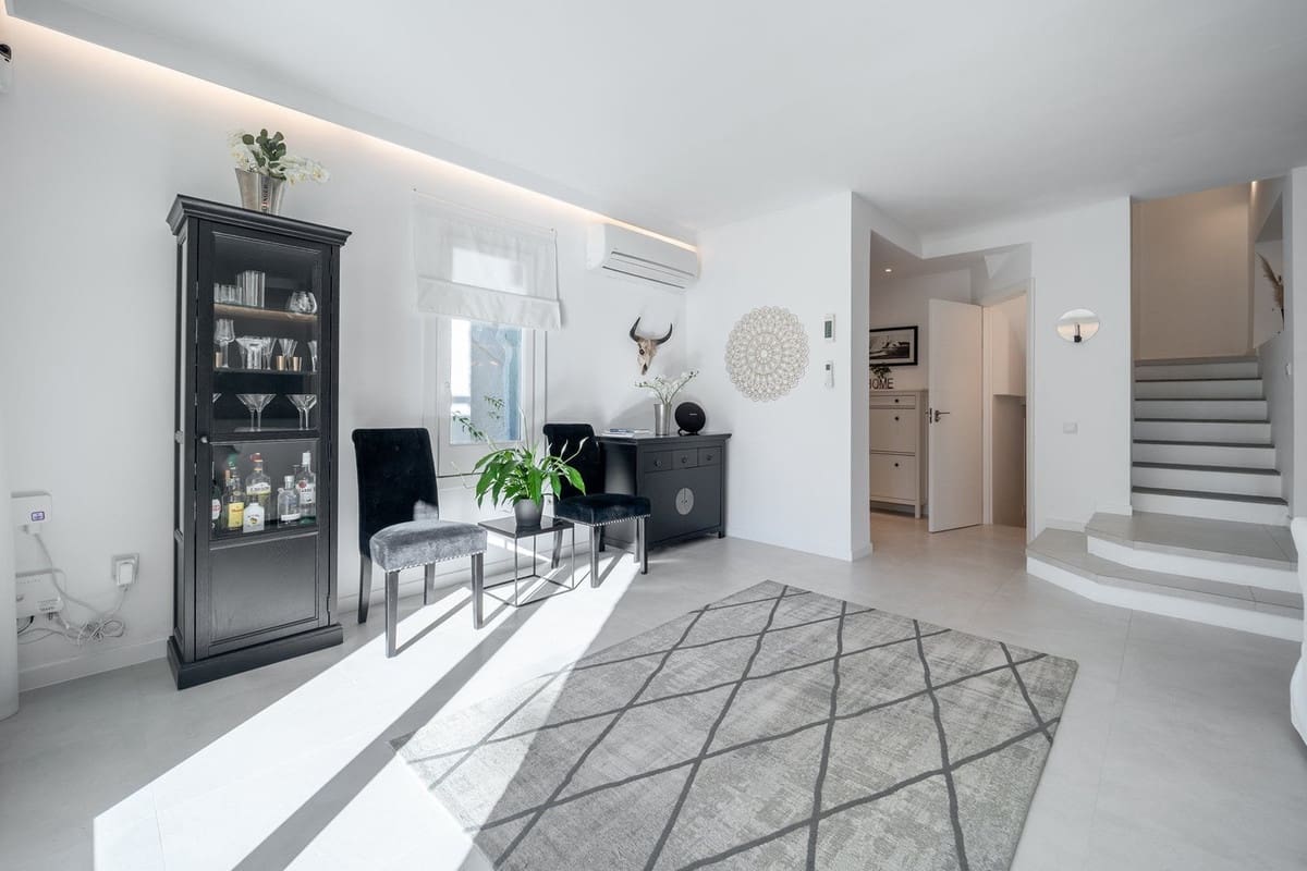 4 camera da letto Villetta Bifamiliare in vendita in Nueva Andalucia con piscina garage - 1.495.000 € (Rif: 9823405)