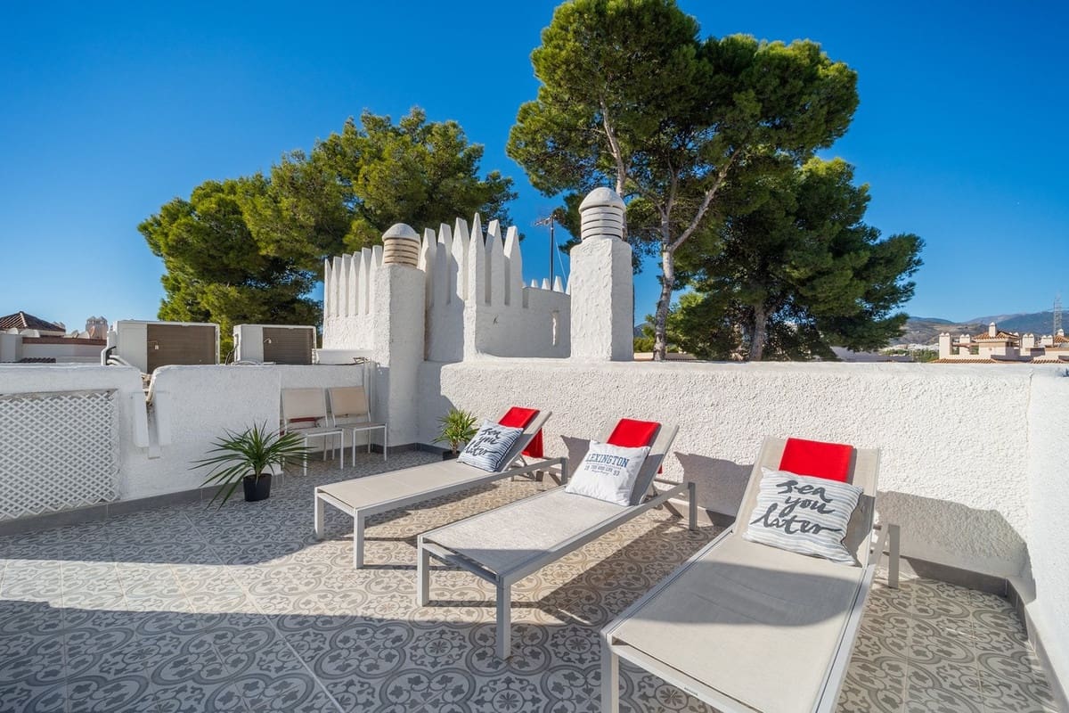 4 camera da letto Villetta Bifamiliare in vendita in Nueva Andalucia con piscina garage - 1.495.000 € (Rif: 9823405)