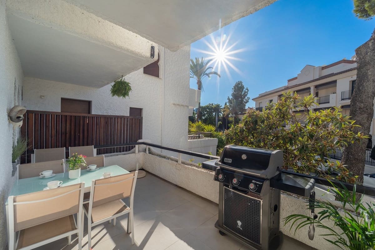 4 camera da letto Villetta Bifamiliare in vendita in Nueva Andalucia con piscina garage - 1.495.000 € (Rif: 9823405)