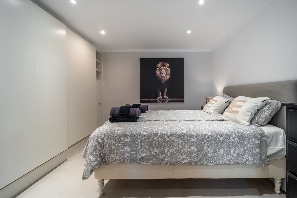 4 camera da letto Villetta Bifamiliare in vendita in Nueva Andalucia con piscina garage - 1.495.000 € (Rif: 9823405)