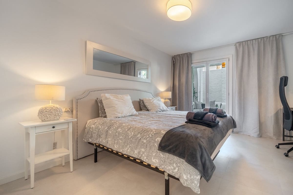 4 camera da letto Villetta Bifamiliare in vendita in Nueva Andalucia con piscina garage - 1.495.000 € (Rif: 9823405)