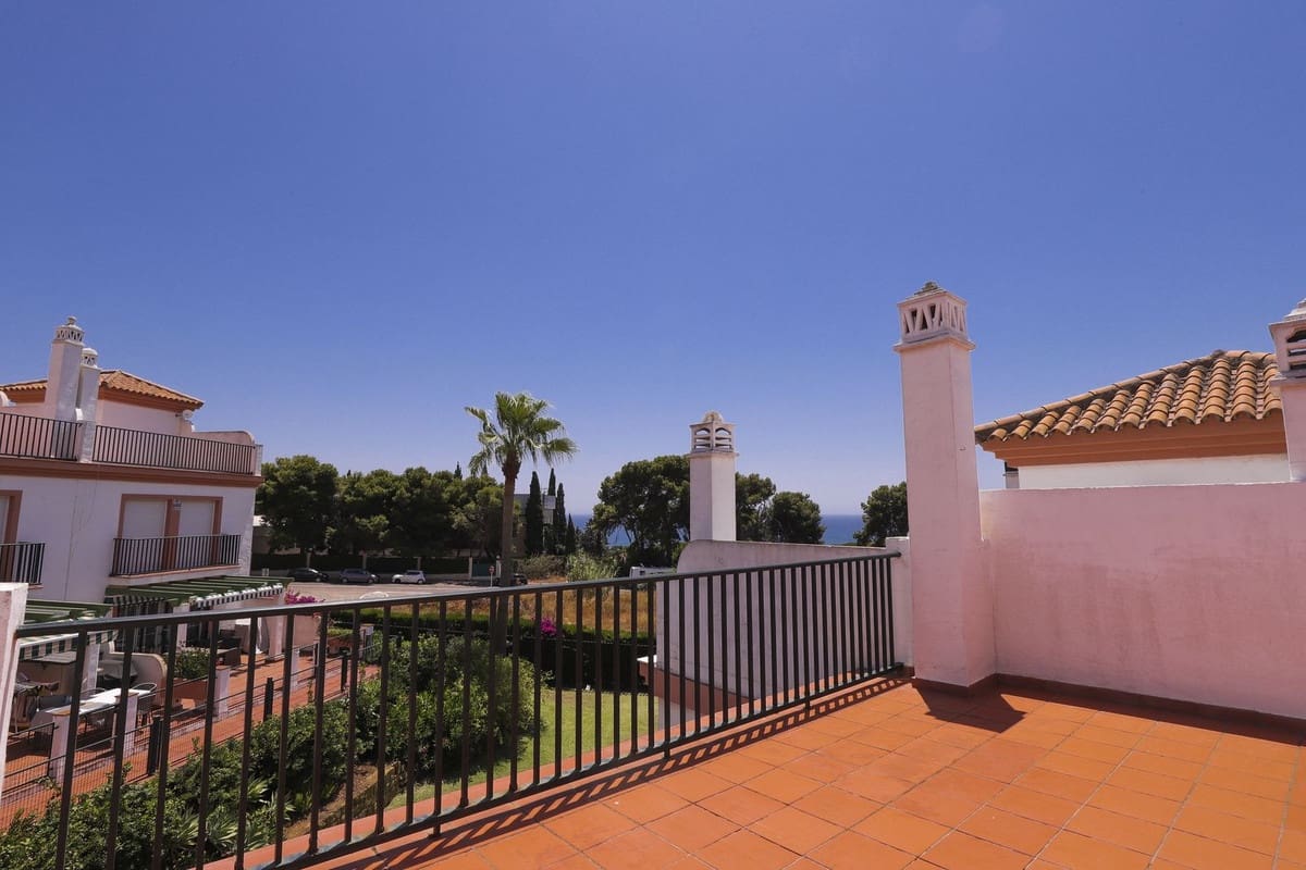 3 camera da letto Casa in vendita in Cabopino con piscina - 569.000 € (Rif: 9823409)