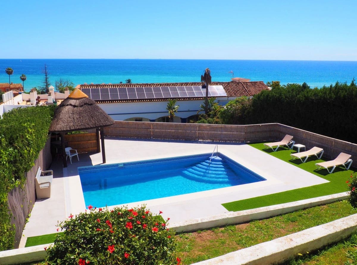 5 Zimmer Villa zu verkaufen in Buenas Noches mit Pool Garage - 1.500.000 € (Ref: 9823411)
