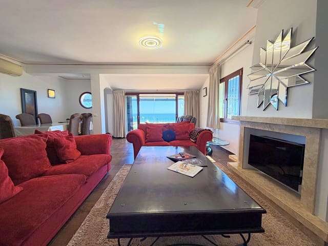 5 Zimmer Villa zu verkaufen in Buenas Noches, Estepona mit Pool Garage - 1.500.000 € (Ref: 9823411)