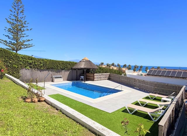 5 Zimmer Villa zu verkaufen in Buenas Noches, Estepona mit Pool Garage - 1.500.000 € (Ref: 9823411)