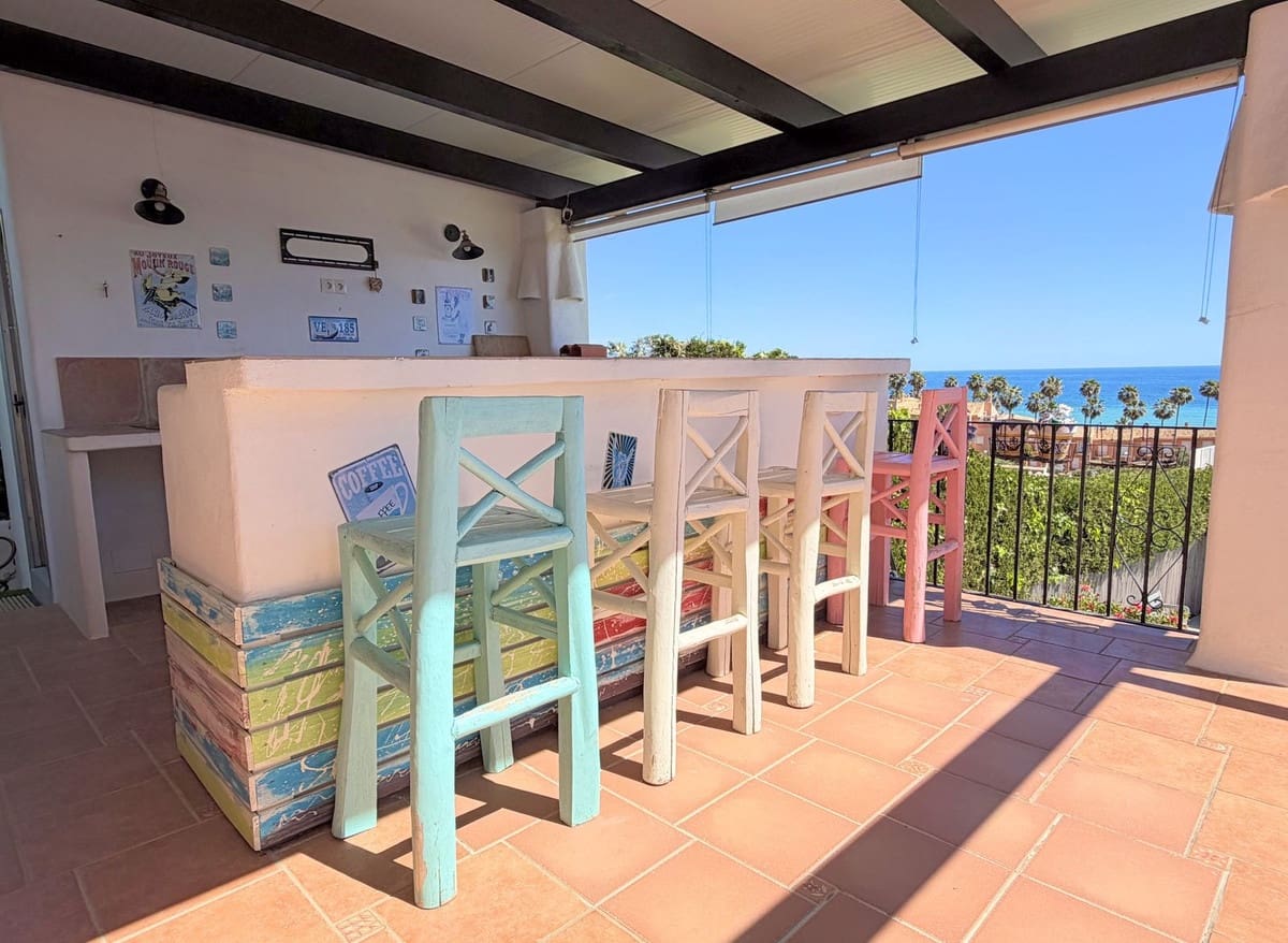 5 Zimmer Villa zu verkaufen in Buenas Noches mit Pool Garage - 1.500.000 € (Ref: 9823411)