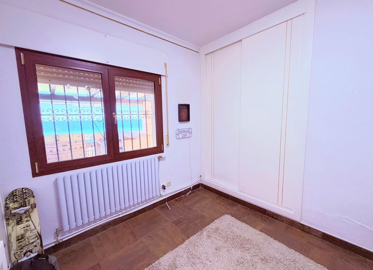 5 Zimmer Villa zu verkaufen in Buenas Noches mit Pool Garage - 1.500.000 € (Ref: 9823411)