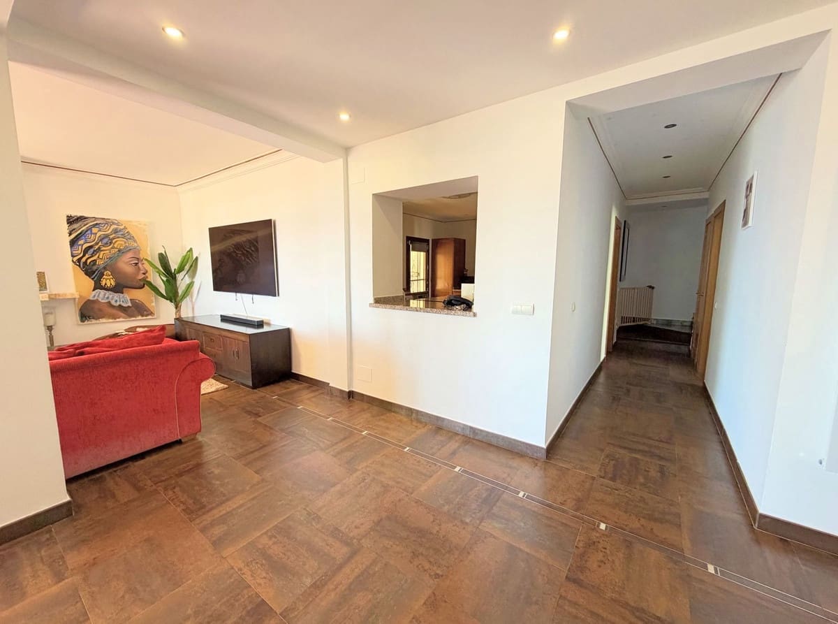 5 Zimmer Villa zu verkaufen in Buenas Noches mit Pool Garage - 1.500.000 € (Ref: 9823411)