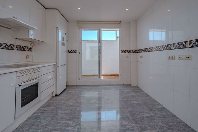 3 bedroom Semi-detached Villa for sale in Selwo, Estepona with pool garage - € 550,000 (Ref: 9823413)