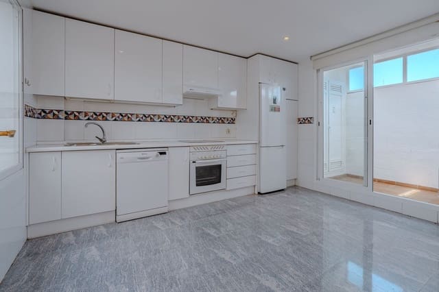 3 bedroom Semi-detached Villa for sale in Selwo, Estepona with pool garage - € 550,000 (Ref: 9823413)