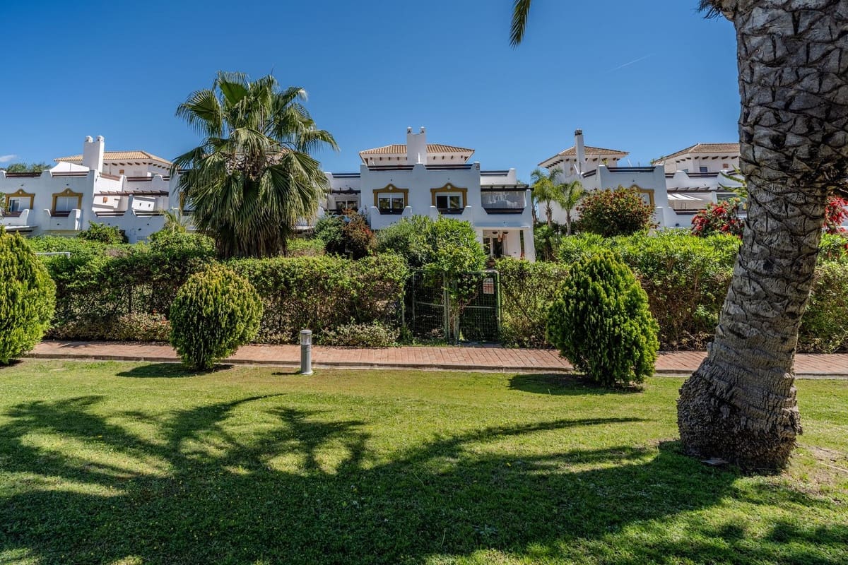 3 bedroom Semi-detached Villa for sale in New Golden Mile with pool garage - € 550,000 (Ref: 9823413)
